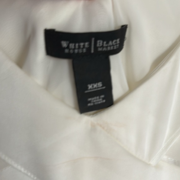 WHBM top with ruffles in cream - Picture 2 of 5